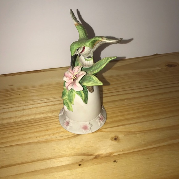 Porcelain humming bird bell - Picture 4 of 7